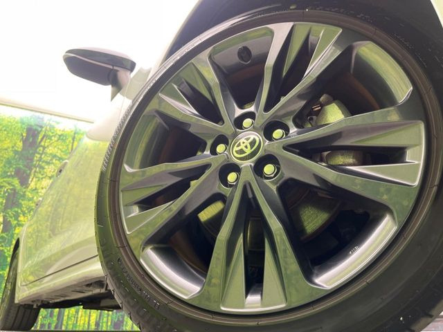 �y����17�C���`�A���~�z�C�[���z�O�ςɃ}�b�`���������A���~�z�C�[���𑕒����Ă���܂��B�e��ЊO�A���~�z�C�[����A�X�^�b�h���X�^�C�����戵�����Ă���܂��B���񂲑��k����������