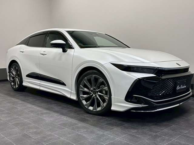 クラウンクロスオーバー2.5 G アドバンスト レザー パッケージ E-Four 4WD