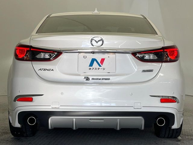 安心の最長10年・走行無制限保証(有償)をご用意。保証内容も充実はもちろん、無料点検&オイル交換や、年中無休の全国・24時間ロードサービスも付帯されておりますのでご安心下さい。