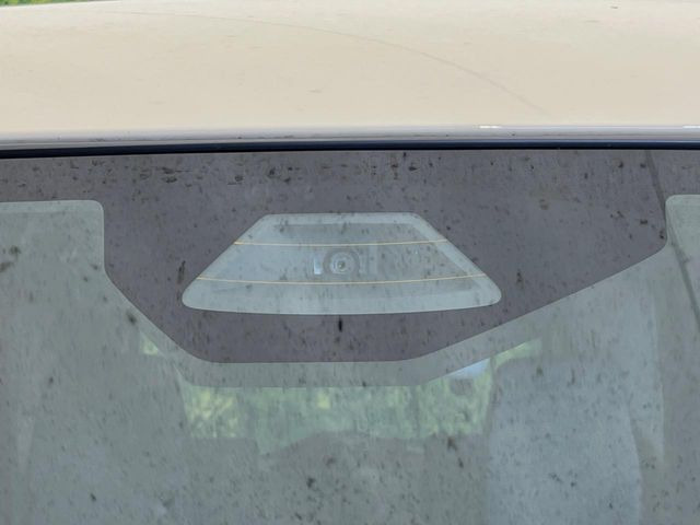 �y�X�Y�L �Z�[�t�e�B�T�|�[�g�z���s���ɑO���̎ԗ�����F�����A�Փ˂������Ȏ��͌x��ƃu���[�L�ŏՓˉ���Ɣ�Q�y�����A�V�X�g�B�����S�Ƀh���C�u�����y���݂��������܂��B