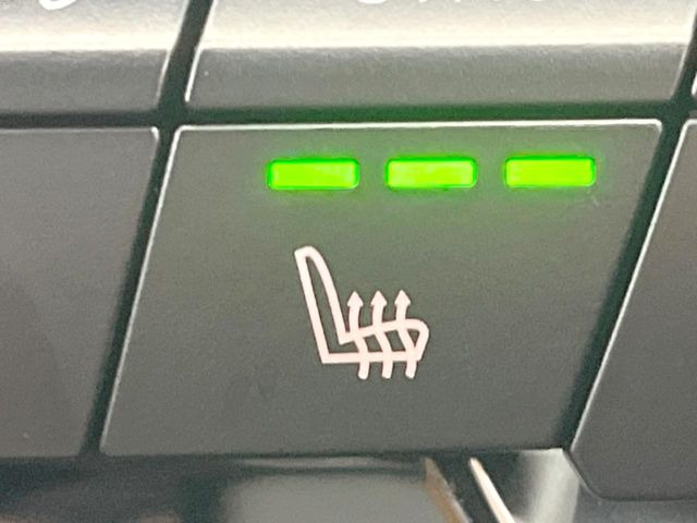 ���t�����g�V�[�g�q�[�e�B���O:�^�]�ȁE����ȋ��ɎO�i�K�Œ��߂��\�ȃV�[�g�q�[�^�[�𑕔����Ă���܂��B�G�߂��킸���K�ɂ��g�p���������܂��B