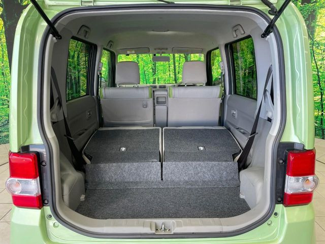 ���i�̂���������ʋ΁A���}���ɏ\���ȉ׎��X�y�[�X���m�ۂ��Ă���܂��B�Z�J���h�V�[�g��|���ƁA�傫�ȉו��̐ύڂ��\�ł���