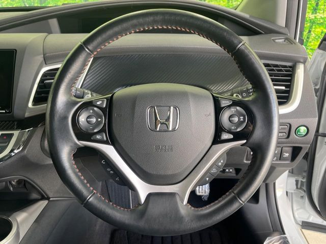 �y�����v�����X�e�A�����O�z�㎿�Ȋv���g�p���邱�ƂŁA��ɂ����������݂ƂĂ��^�]���₷���n���h���ł���