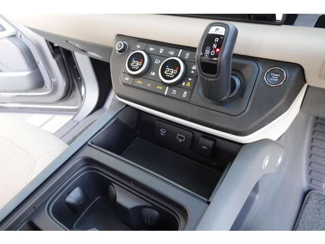 ���E�Ɨ��I�[�g�G�A�R���EUSB&USB�^�C�v�[C�[�d�E�c�[�J�b�v�z���_�[�E�G�A�T�X�X�C�b�`�E�v�b�V�����G���W���X�^�[�^�[�B