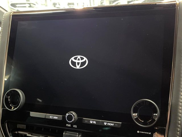 【14インチディスプレイオーディオ】画面内にオーディオ操作はもちろん、空調の調整機能なども盛り込んだ多機能なディスプレイオーディオです!スマートフォン連携はもちろん、車載ナビもお使いいただけます♪