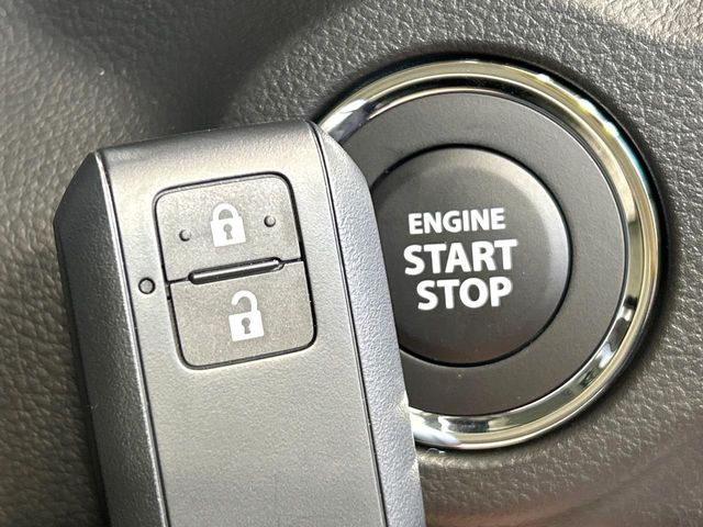 �y�L�[���X�X�^�[�g�V�X�e���z�J�o����|�P�b�g�ɓ��ꂽ�܂܂ł��h�A�̎{���E�������\�ȃX�}�[�g�L�[�𑕔��B�G���W���̃I���E�I�t�����J�M�����o���K�v����������Ƃ��Ă��֗��ł���