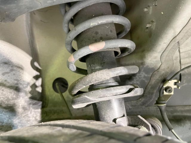 親切・丁寧な専門メカニックスタッフが応対!・車検・点検整備・事故等の修理などアフターサービスも安心。お車のカスタマイズもネクステージのサービススタッフまでご相談ください!