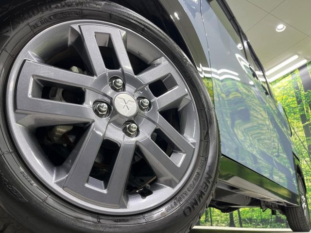 �y����15�C���`�A���~�z�C�[���z�O�ςɃ}�b�`���������A���~�z�C�[���𑕒����Ă���܂��B�e��ЊO�A���~�z�C�[����A�X�^�b�h���X�^�C�����戵�����Ă���܂��B���񂲑��k����������