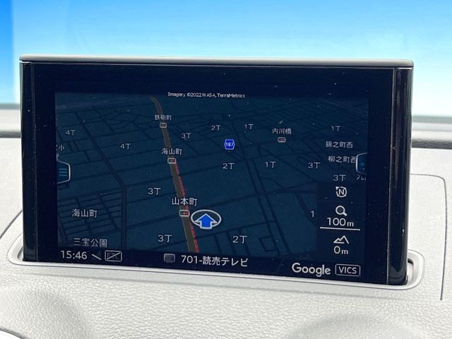 ●純正ナビ:一体感のあるナビは、高級感ある車内を演出してくれます。オーディオ機能も充実しておりますので、運転もより楽しめます♪