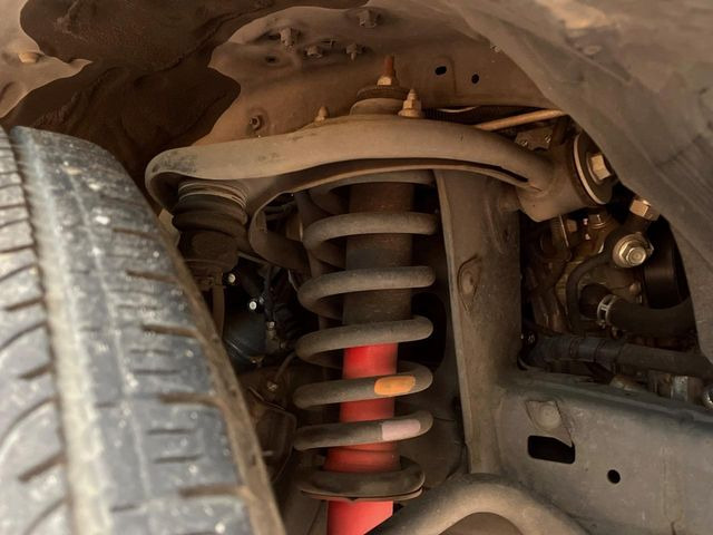 �yX-���A�X�z�����I�l�@�Ɋ�Â��P�������ꂽ�@�\�ŁA���E�Ȃ����΂߂̑΂ɘA�g�������ԗւ̃X�g���[�N���x���ɉ������t�������͂𔭐������邱�Ƃŏ��S�n�Ƒ��c���萫�̌����}�����V���b�N�A�u�\�[�o�V�X�e��