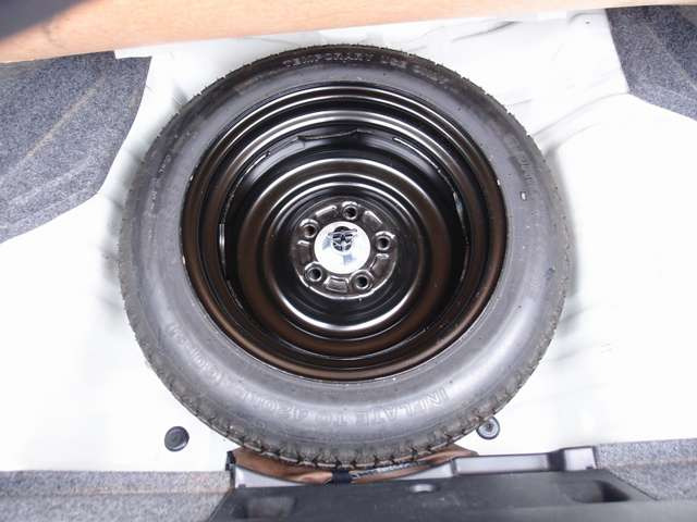 �S���ł��䐔�̏��Ȃ��v�������[�hSiR 5MT�ԗ��̓��ɁB�g���u���̑����I���^�l�[�^�[�����ЂɂĐV�i�����ς݂ƂȂ�A�Z�����[�^�[�������ς݁B�t���m�[�}���ԗ��ׁ̈A���ЂɂĂ��[�ԑO�ɃJ�X�^�����\�ł�