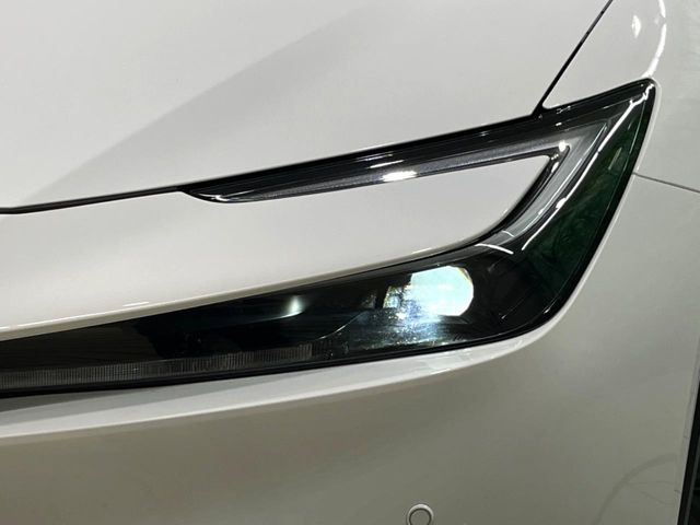 �yLED�w�b�h���C�g�z���V����ԑ��s�����ǍD�Ȏ��E���m�ۂ����S���ĉ^�]�ł��鍂�P�xLED�w�b�h���C�g�𑕔�!�_�����x�������A����d�͂��}�����Ă��܂��B