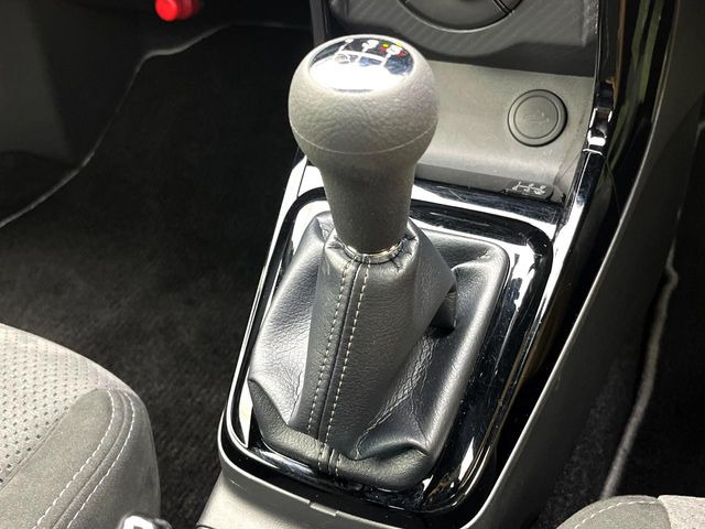 【フロア5速MT】走りの6速MT!!スポーティーな走行をお楽しみいただけます♪