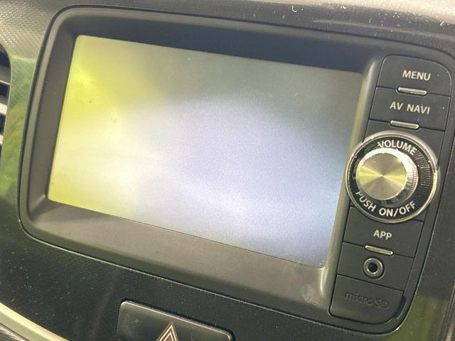 【ディスプレイオーディオ】視認性が高いディスプレイオーディオを装備♪操作性も良好で直感的なソース選択が可能です。