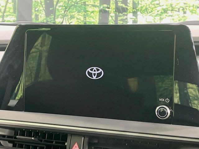 �y8�C���` �f�B�X�v���C�I�[�f�B�I�z���ʂ̃f�B�X�v���C��AppleCarPlay��AndroidAuto�����p�\�B�傫�ȉ�ʂŃX�}�z�i�r�A�v���������p���������܂���