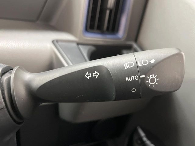 �y�I�[�g���C�g�z����̖��邳�ɉ����Ď����Ńw�b�h���C�g�̓_���E�������ł���@�\�ł�!���C�g�̕t���Y��E�����Y��Ȃǂ������Ȃ�A�J�̓���[���̑��s�����S!�g���l���ʉߎ����֗��ł��ˁ�