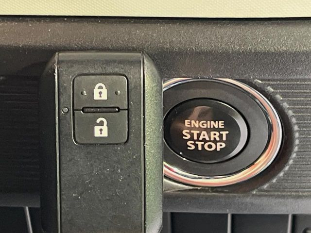 �y�L�[���X�X�^�[�g�V�X�e���z�J�o����|�P�b�g�ɓ��ꂽ�܂܂ł��h�A�̎{���E�������\�ȃX�}�[�g�L�[�𑕔��B�G���W���̃I���E�I�t�����J�M�����o���K�v����������Ƃ��Ă��֗��ł���