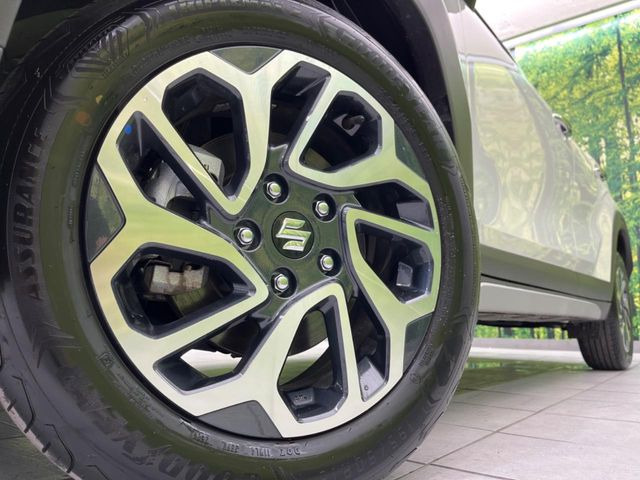 �y����16�C���`�A���~�z�C�[���z�O�ςɃ}�b�`���������A���~�z�C�[���𑕒����Ă���܂��B�e��ЊO�A���~�z�C�[����A�X�^�b�h���X�^�C�����戵�����Ă���܂��B���񂲑��k����������