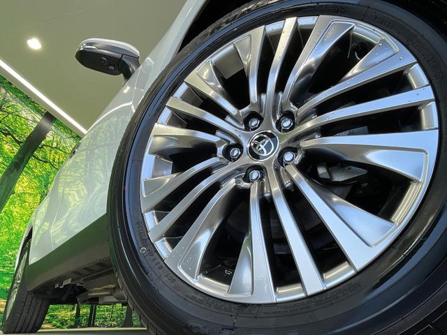 �y����18�C���`�A���~�z�C�[���z�O�ςɃ}�b�`���������A���~�z�C�[���𑕒����Ă���܂��B�e��ЊO�A���~�z�C�[����A�X�^�b�h���X�^�C�����戵�����Ă���܂��B���񂲑��k����������