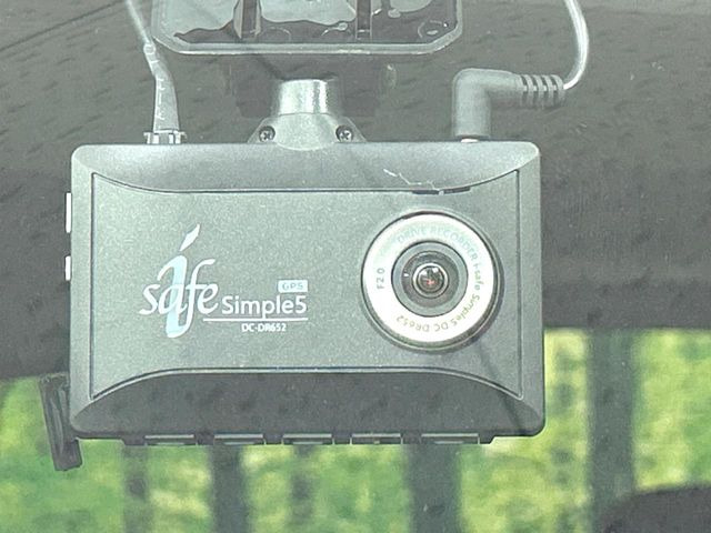 �y�h���C�u���R�[�_�[�z���S�E���S�ȃJ�[���C�t�ɕK�{�̃h���C�u���R�[�_�[�𑕔�!���s���͂������A������^�]�⎖�̂ɑ��������ۂ̏󋵂��f���ŋL�^���A����̃��X�N�ɔ����܂��B