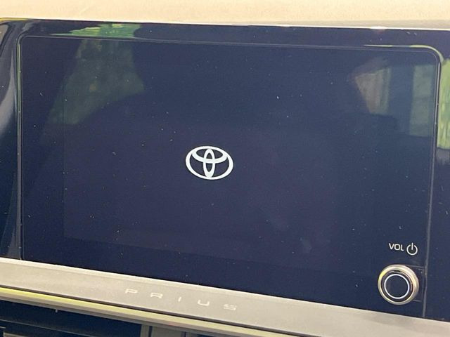 �y8�C���` �f�B�X�v���C�I�[�f�B�I�z���ʂ̃f�B�X�v���C��AppleCarPlay��AndroidAuto�����p�\�B�傫�ȉ�ʂŃX�}�z�i�r�A�v���������p���������܂���