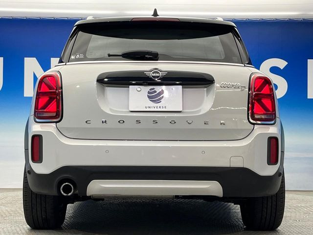 ●当店では第三者機関による車両品質鑑定を導入し、修復歴車を排除。鑑定書が発行されますので、ぱっと見ただけでは分からない箇所まで納得した上でご検討いただけます。※一部未実施の場合がございます。