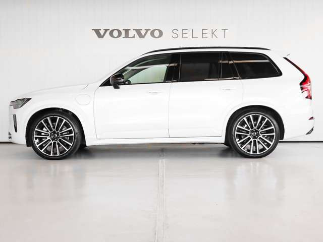 XC90ウルトラ T8 AWD プラグイン ハイブリッド 4WD
