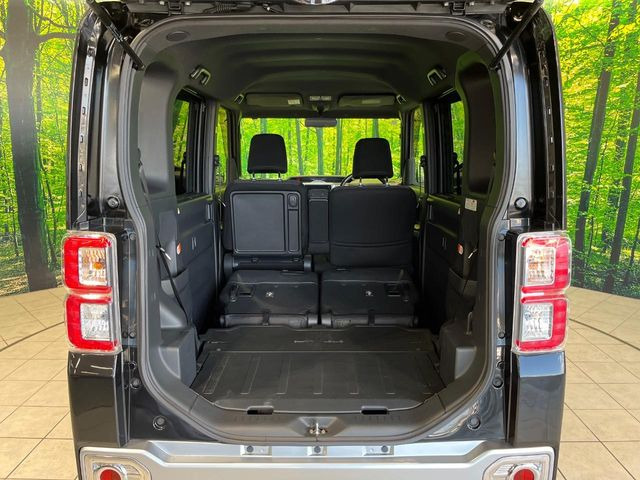 ���i�̂���������ʋ΁A���}���ɏ\���ȉ׎��X�y�[�X���m�ۂ��Ă���܂��B�Z�J���h�V�[�g��|���ƁA�傫�ȉו��̐ύڂ��\�ł���