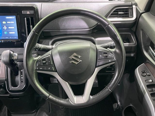 �y�����v�����X�e�A�����O�z�㎿�Ȋv���g�p���邱�ƂŁA��ɂ����������݂ƂĂ��^�]���₷���n���h���ł���