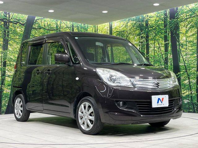 高透明度のガラス皮膜で撥水はもちろん、上質なツヤ・光沢を実現。紫外線や酸性雨から大切な愛車を保護し、色あせ・劣化を防止。「弾スプラッシュコート」、「弾プリミッサコート」からお選びいただけます。