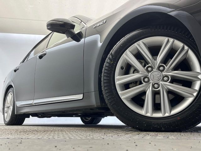 �y����17�C���`�A���~�z�C�[���z�O�ςɃ}�b�`���������A���~�z�C�[���𑕒����Ă���܂��B�e��ЊO�A���~�z�C�[����A�X�^�b�h���X�^�C�����戵�����Ă���܂��B���񂲑��k����������