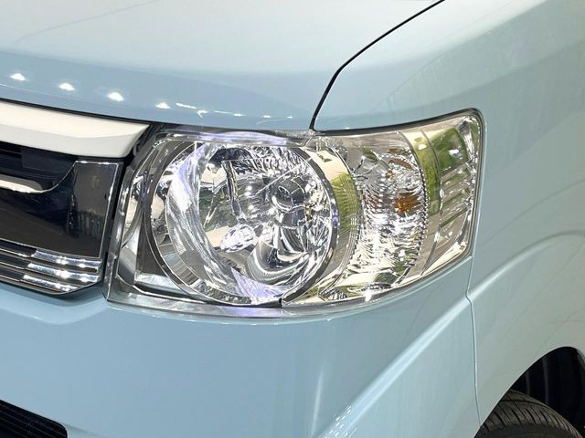 ヘッドライトやテールランプ&アルミホイール等の各種コーティングもオススメしております。レンズ部分の黄ばみや汚れを抑え、きれいな状態をメンテナンスレスで保てます♪