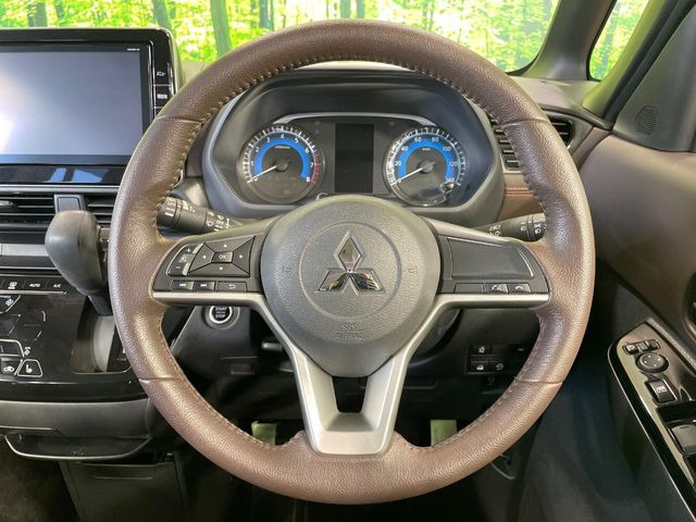 �y�����v�����X�e�A�����O�z�㎿�Ȋv���g�p���邱�ƂŁA��ɂ����������݂ƂĂ��^�]���₷���n���h���ł���