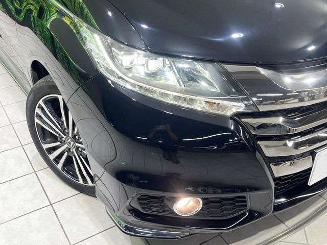 �yLED�w�b�h���C�g�z���V����ԑ��s�����ǍD�Ȏ��E���m�ۂ����S���ĉ^�]�ł��鍂�P�xLED�w�b�h���C�g�𑕔�!�_�����x�������A����d�͂��}�����Ă��܂��B