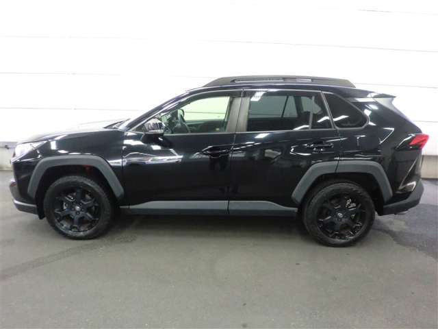RAV42.0 アドベンチャー オフロードパッケージ 4WD