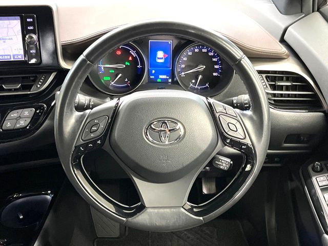 �y�����v�����X�e�A�����O�z�㎿�Ȋv���g�p���邱�ƂŁA��ɂ����������݂ƂĂ��^�]���₷���n���h���ł���