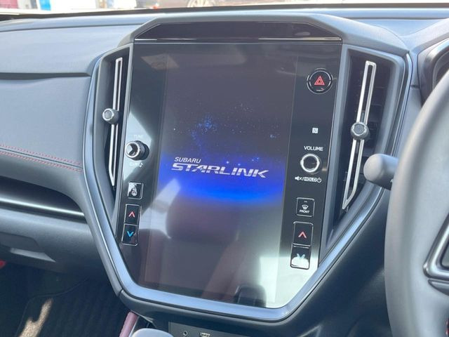 【11.6インチナビ】スマートフォン感覚で使用できる、インパクトのある11.6インチナビを装備!ナビやオーディオ操作はもちろん、各種車両情報もこの画面から確認・設定できます♪