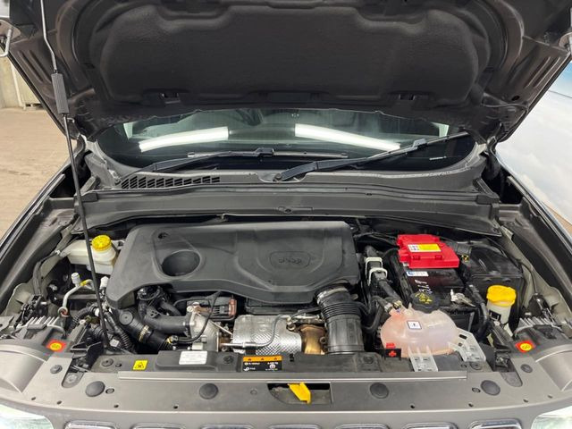 �����X�ł́A�e���[�J�[�̐�p�f�f�e�X�^�[�𓱓��B���Ǝ��i�����e�N�j�J���X�^�b�t���풓���Ă���܂��̂ŁA������̍ۂɂ����S���Ă����p���������܂��B