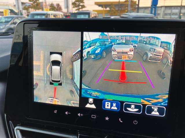 ���S���ʃ��j�^�[���t�����g�A���A�A���E�h�A�~���[���ɐݒu����4�̃J�������瓾�������R���s���[�^�[����͂��A�N���}���܂�ŏ�󂩂猩���낵���悤�ɘH�ʂ��f���o���܂���