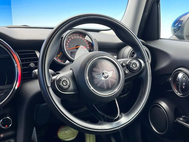 ���n���h�����̃X�������Ȃ��A���ꂢ�ȏ�Ԃ��ێ����Ă���܂��B�e�X�C�b�`���̓�����m�F�ς݂ł��B