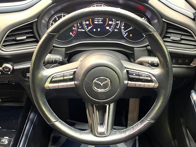 �y�����v�����X�e�A�����O�z�㎿�Ȋv���g�p���邱�ƂŁA��ɂ����������݂ƂĂ��^�]���₷���n���h���ł���