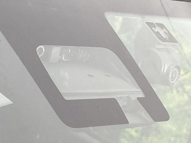 �y�X�Y�L �Z�[�t�e�B�T�|�[�g�z���s���ɑO���̎ԗ�����F�����A�Փ˂������Ȏ��͌x��ƃu���[�L�ŏՓˉ���Ɣ�Q�y�����A�V�X�g�B�����S�Ƀh���C�u�����y���݂��������܂��B