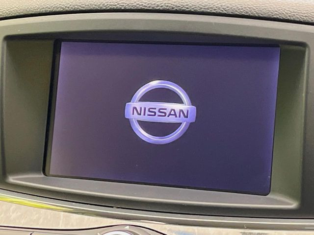 �y���[�J�[�����i�r�z�C���e���A�ɗn�����ރX�^�C���b�V���ȁu��p�݌v�v���[�J�[�i�r�𑕔��􎋔F���⑀�쐫�ȂǊ�{���\�ɂ��D��A���㎿�ȃJ�[���C�t�����y���݂��������܂��B