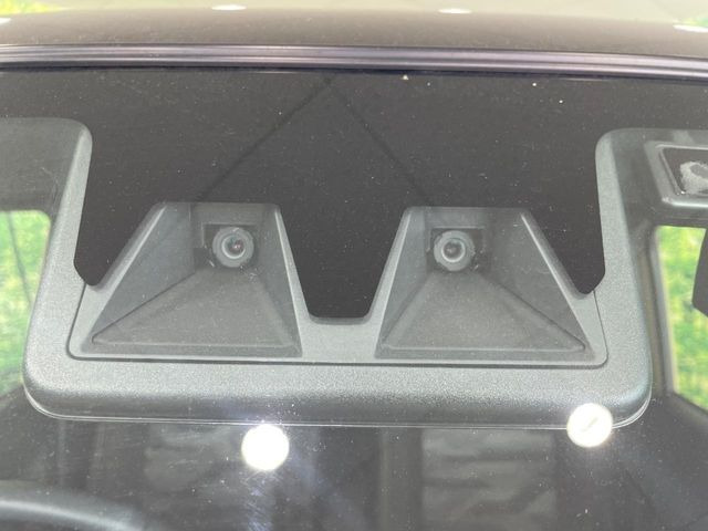 �y�X�}�[�g�A�V�X�g�z���s���ɑO���̎ԗ�����F�����A�Փ˂������Ȏ��͌x��ƃu���[�L�ŏՓˉ���Ɣ�Q�y�����A�V�X�g�B�����S�Ƀh���C�u�����y���݂��������܂��B