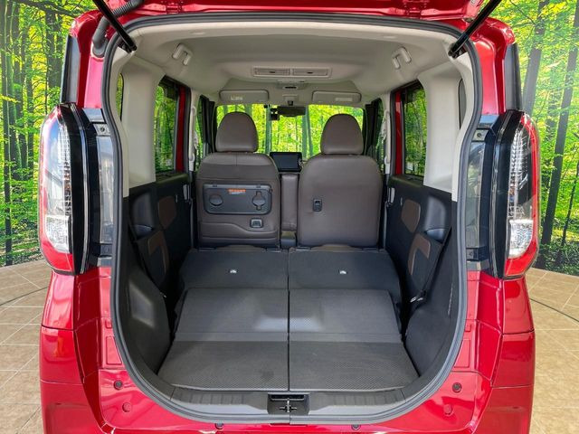 ���i�̂���������ʋ΁A���}���ɏ\���ȉ׎��X�y�[�X���m�ۂ��Ă���܂��B�Z�J���h�V�[�g��|���ƁA�傫�ȉו��̐ύڂ��\�ł���