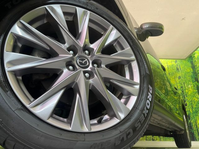 �y����19�C���`�A���~�z�C�[���z�O�ςɃ}�b�`���������A���~�z�C�[���𑕒����Ă���܂��B�e��ЊO�A���~�z�C�[����A�X�^�b�h���X�^�C�����戵�����Ă���܂��B���񂲑��k����������