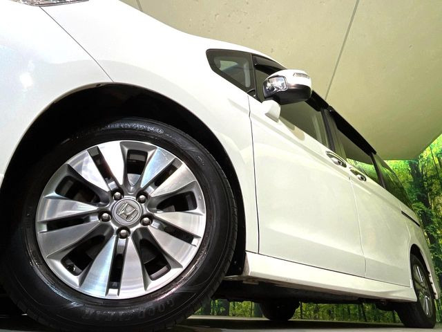 �y����16�C���`�A���~�z�C�[���z�O�ςɃ}�b�`���������A���~�z�C�[���𑕒����Ă���܂��B�e��ЊO�A���~�z�C�[����A�X�^�b�h���X�^�C�����戵�����Ă���܂��B���񂲑��k����������