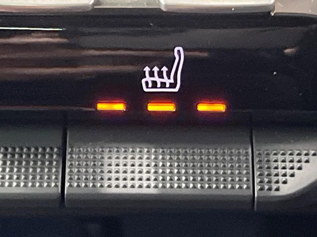 ���t�����g�V�[�g�q�[�e�B���O:�^�]�ȁE����ȋ��ɎO�i�K�Œ��߂��\�ȃV�[�g�q�[�^�[�𑕔����Ă���܂��B�G�߂��킸���K�ɂ��g�p���������܂��B