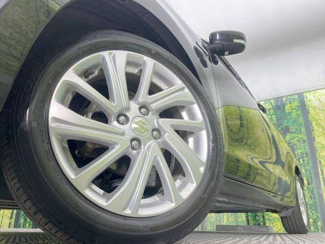 �y�����A���~�z�C�[���z�O�ςɃ}�b�`���������A���~�z�C�[���𑕒����Ă���܂��B�e��ЊO�A���~�z�C�[����A�X�^�b�h���X�^�C�����戵�����Ă���܂��B���񂲑��k����������