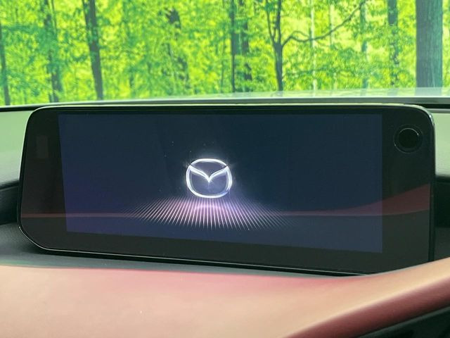 �y10.25�C���`�}�c�_�R�l�N�g�z�ԓ��̕��͋C�Ƀ}�b�`������^�f�B�X�v���C�B�X�}�z�ڑ��ł̃i�r�g�p��Bluetooth�Đ����A�l�X�ȋ@�\���y���߂܂��B�����I�ȃ_�C�������삪�\�ŁA�g��������ǍD�ł��B